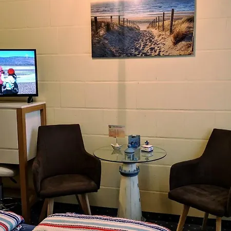 Drostenhof Garni Hotel 3*